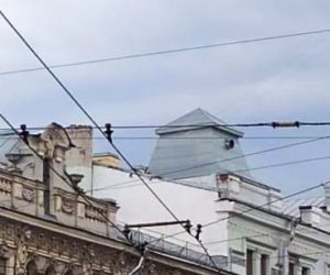 Невский пр., д. 132 Закраска несанкционированного граффити.